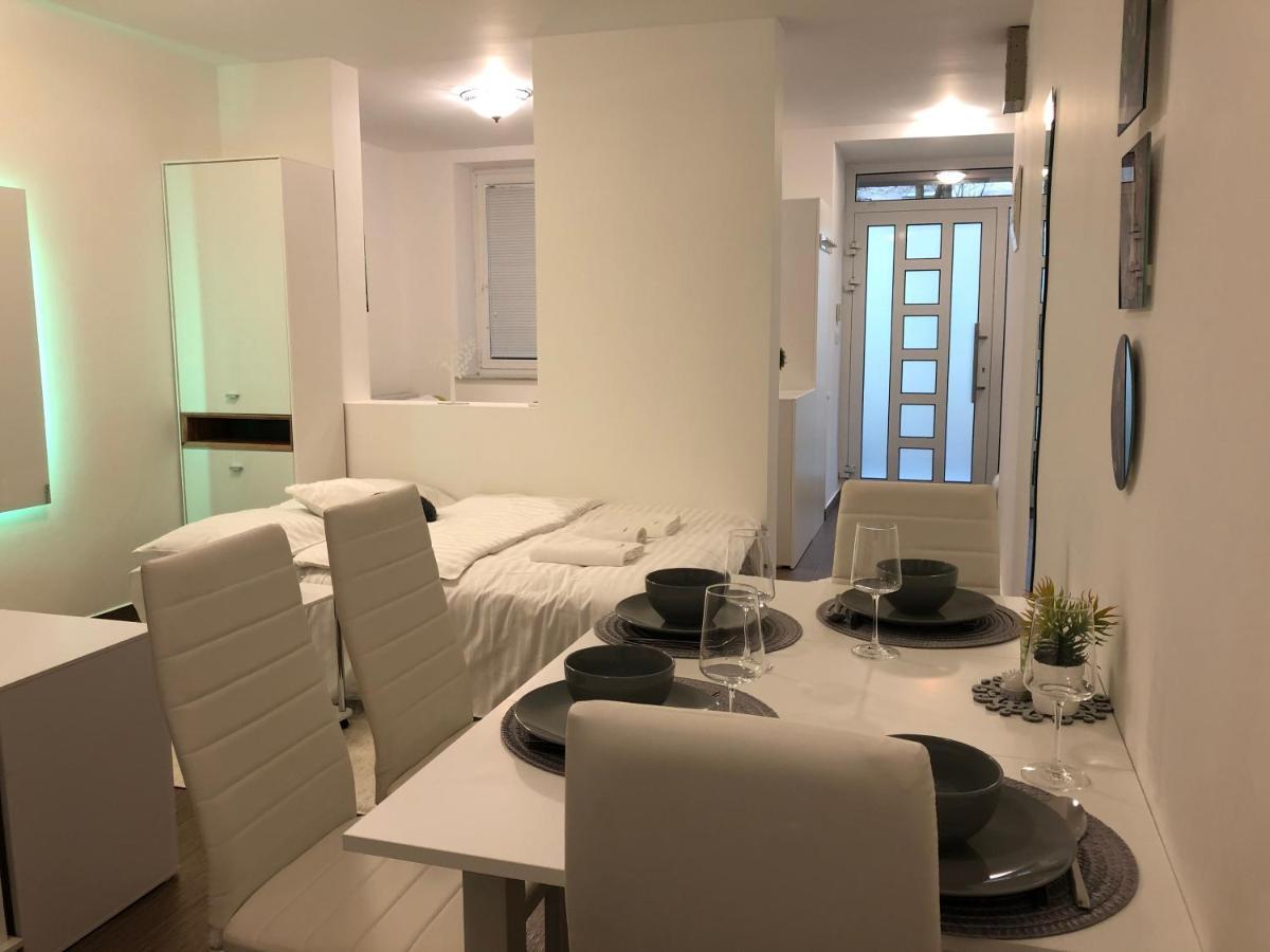 Апартаменты Modern Center Studio Under The Castle II Free Parking Любляна Экстерьер фото