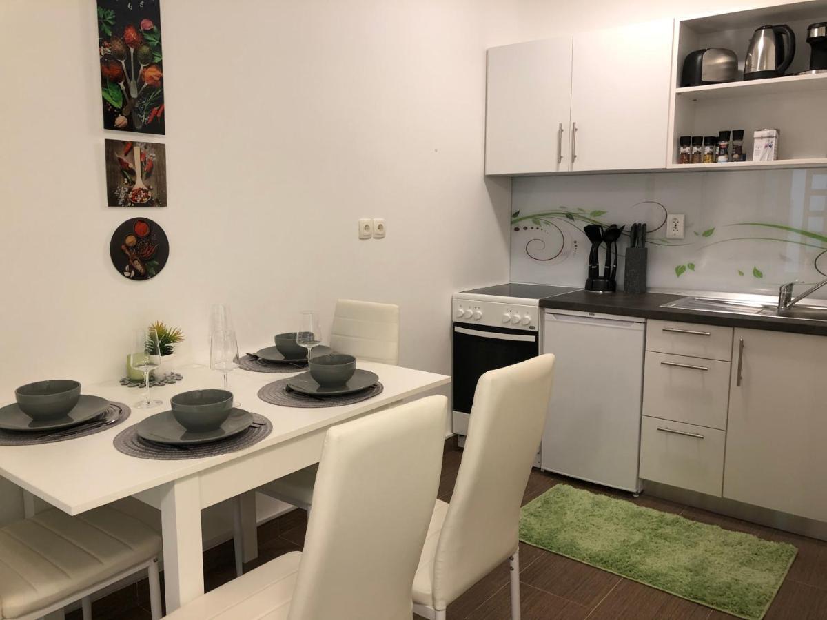 Апартаменты Modern Center Studio Under The Castle II Free Parking Любляна Экстерьер фото